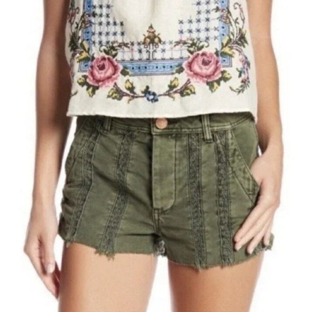 Free People Great Expectations Moss Green Lace Stripes Shorts Size 8